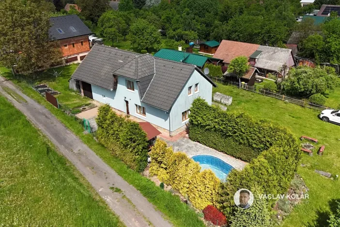 Prodej rodinného domu, Tetín, 130 m2