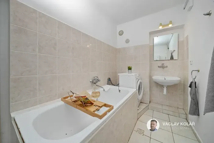 Prodej rodinného domu, Tetín, 130 m2