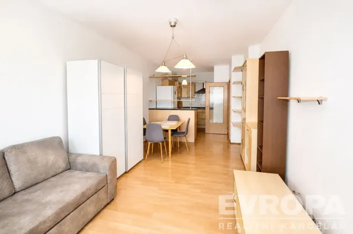 Prodej bytu 2+kk, Praha - Hlubočepy, Voskovcova, 51 m2