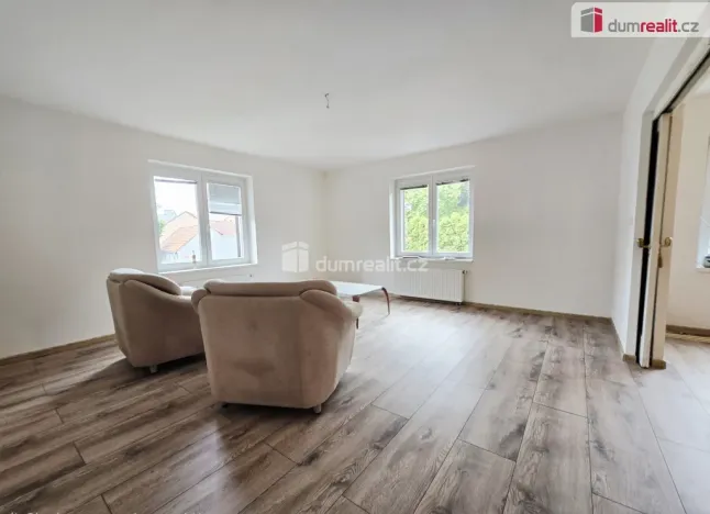 Pronájem bytu 3+kk, Praha - Horní Počernice, Bártlova, 98 m2