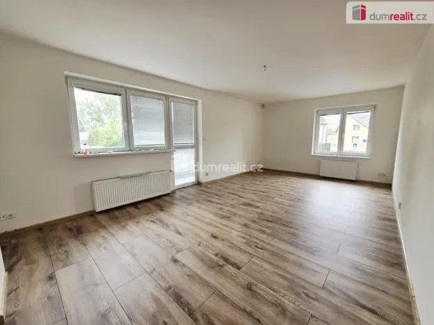 Pronájem bytu 3+kk, Praha - Horní Počernice, Bártlova, 98 m2