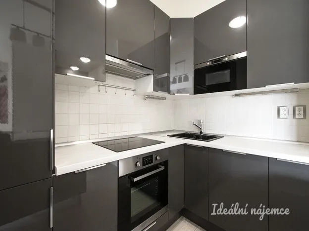 Pronájem bytu 2+kk, Praha - Bohnice, Poznaňská, 40 m2