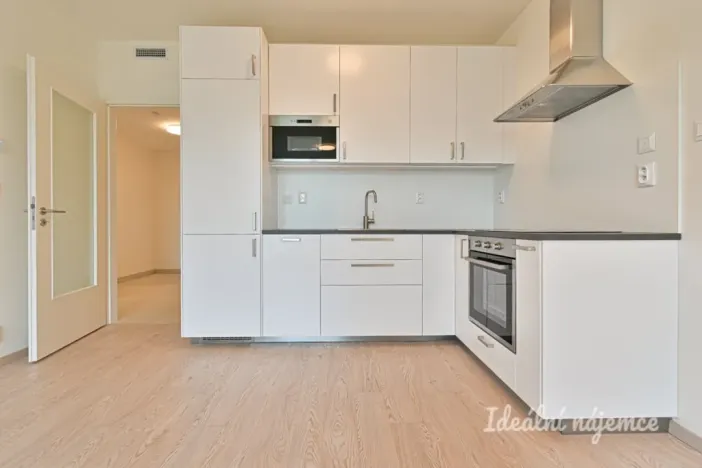 Pronájem bytu 2+kk, Praha - Strašnice, Počernická, 59 m2