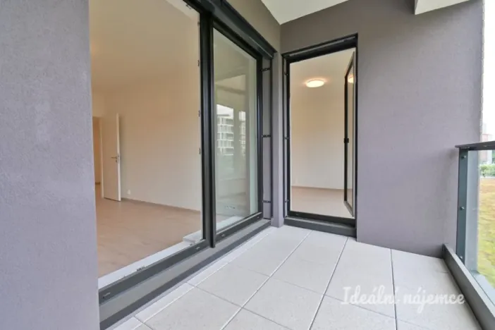 Pronájem bytu 2+kk, Praha - Strašnice, Počernická, 59 m2