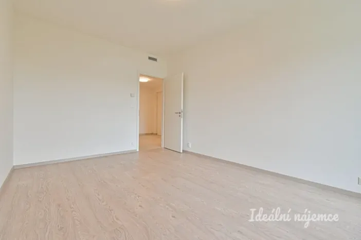 Pronájem bytu 2+kk, Praha - Strašnice, Počernická, 59 m2