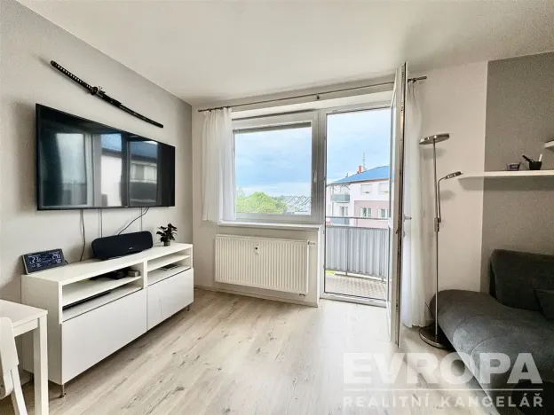 Prodej bytu 3+kk, Olomouc - Nedvězí, Jilemnického, 77 m2