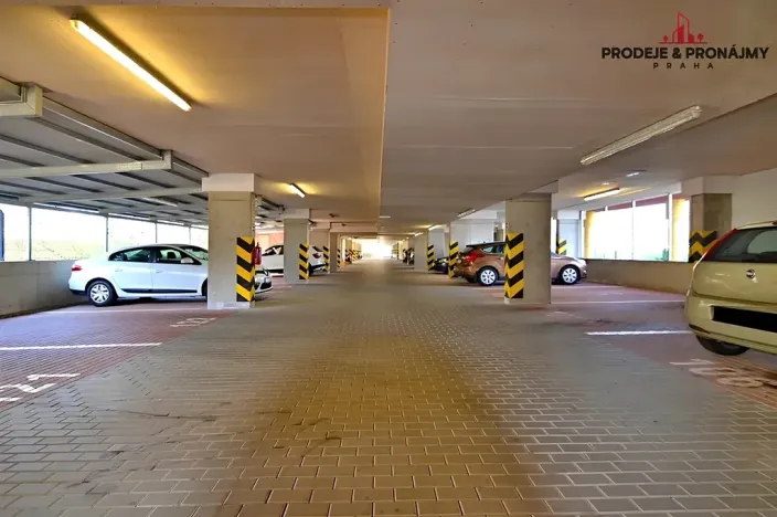 Prodej bytu 1+kk, Praha, Zakšínská, 30 m2