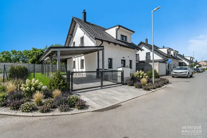 Pronájem rodinného domu, Černilov, 150 m2