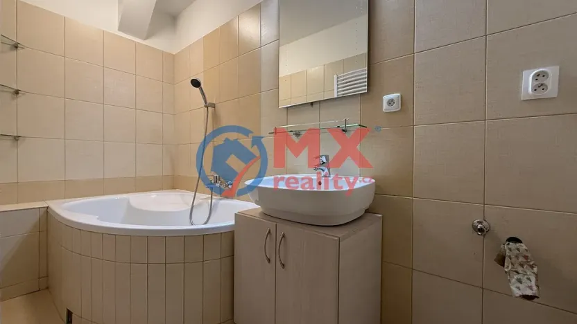 Pronájem bytu 2+kk, Praha - Holešovice, Ortenovo náměstí, 85 m2
