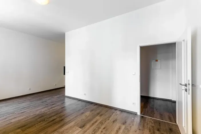 Pronájem bytu 1+kk, Praha - Holešovice, Na Maninách, 31 m2
