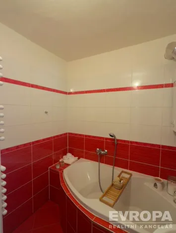 Prodej bytu 3+1, Opava - Předměstí, Tomáškova, 81 m2