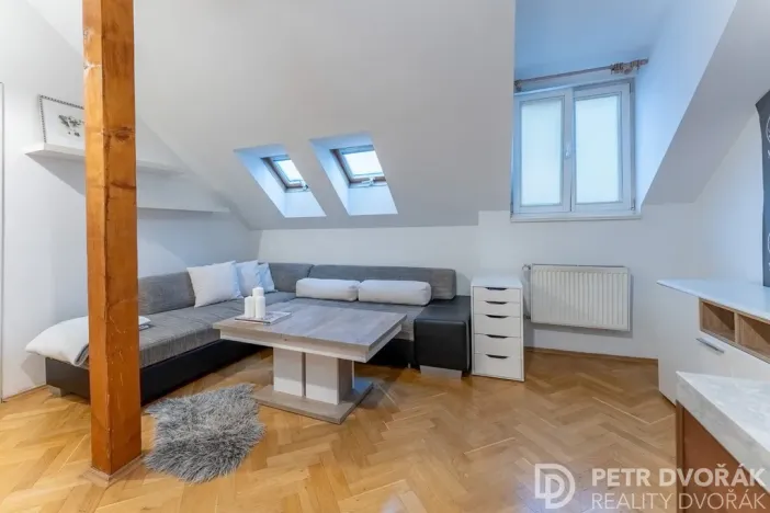 Prodej bytu 2+kk, Praha - Žižkov, Orebitská, 35 m2