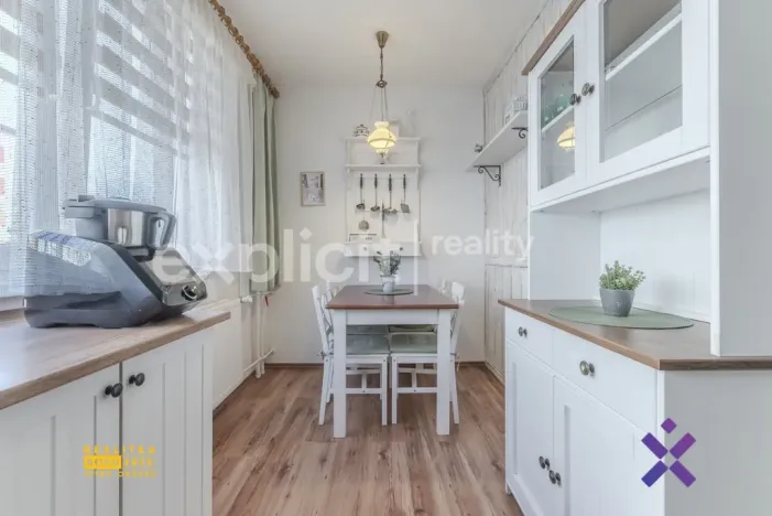 Prodej bytu 3+1, Uherské Hradiště - Mařatice, Vladislava Vaculky, 68 m2