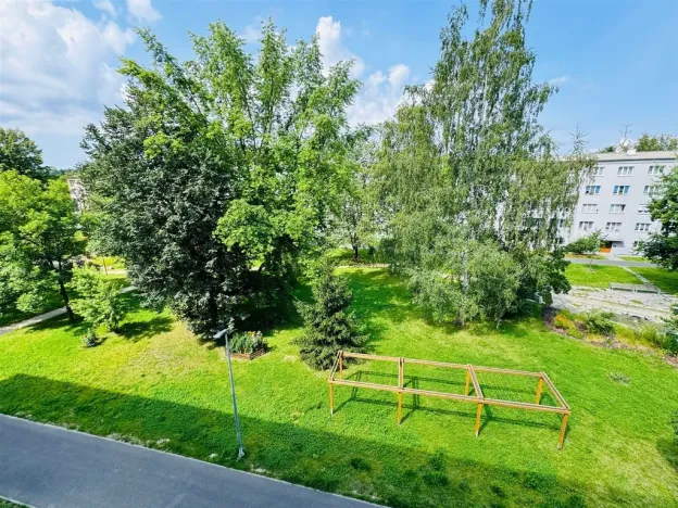 Pronájem bytu 2+1, Cheb, Kosmonautů, 56 m2