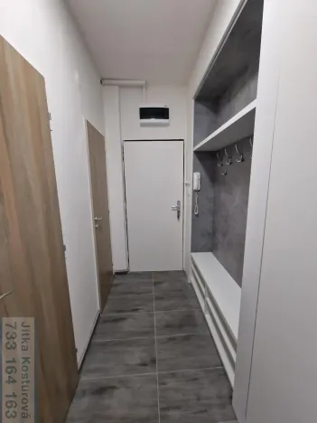 Pronájem bytu 2+1, Krnov - Pod Cvilínem, SPC S, 58 m2