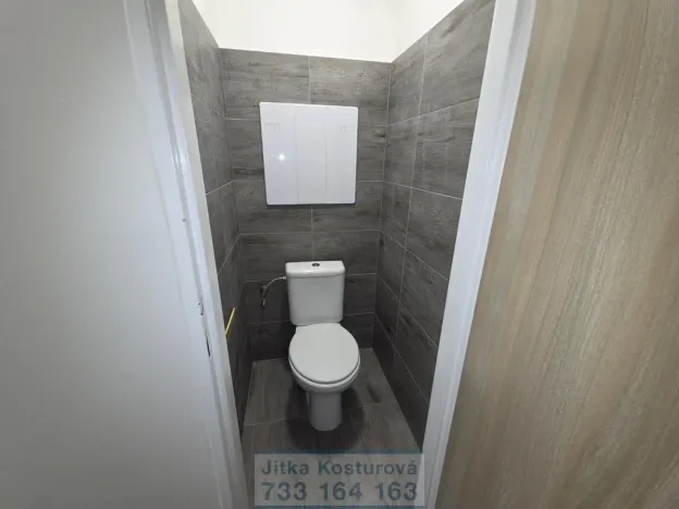 Pronájem bytu 2+1, Krnov - Pod Cvilínem, SPC S, 58 m2