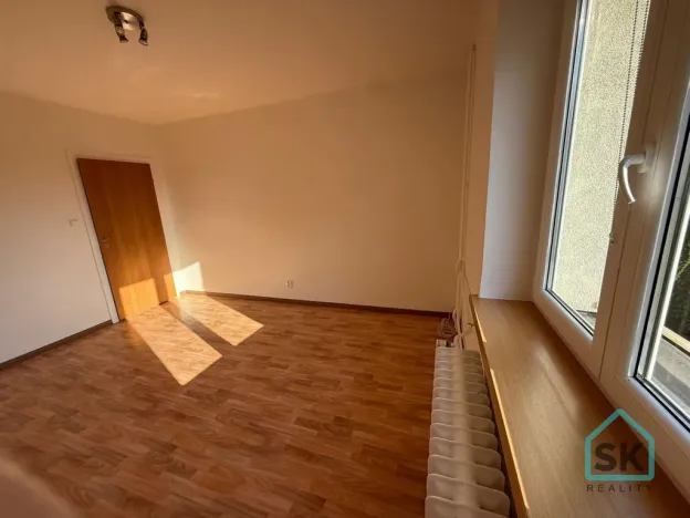 Pronájem bytu 2+1, Krnov - Pod Bezručovým vrchem, nám. Hrdinů, 60 m2