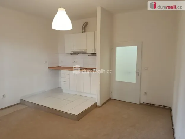 Pronájem bytu 1+kk, Praha - Strašnice, V předpolí, 25 m2