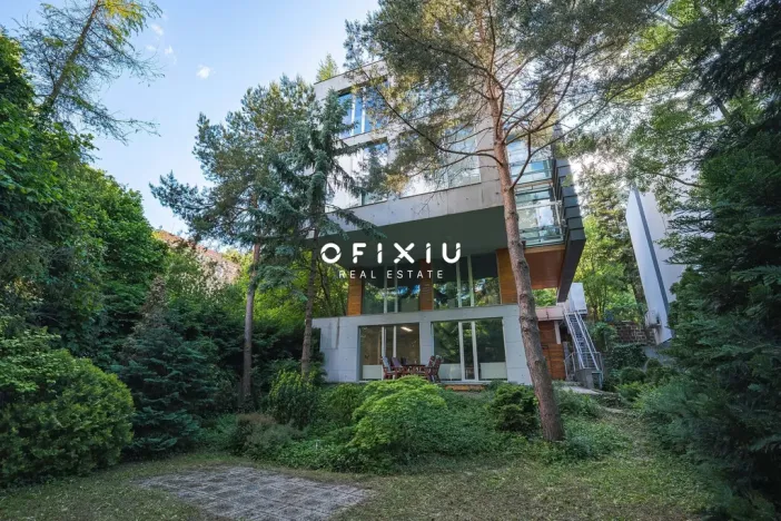 Prodej obchodního prostoru, Bratislava-Staré Mesto, Slovensko, Búdková, 581 m2