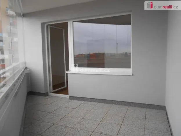 Pronájem bytu 2+kk, Praha - Horní Měcholupy, Modenská, 81 m2