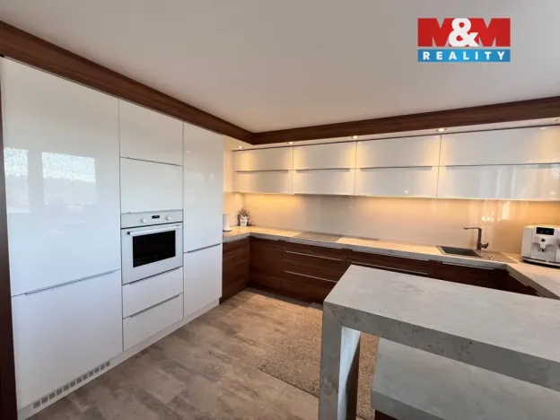 Prodej rodinného domu, Velká Polom, Budovatelů, 169 m2