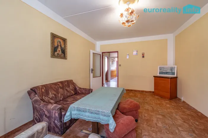 Prodej bytu 3+1, Luby, U Pily, 82 m2