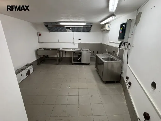 Pronájem obchodního prostoru, Třebíč - Nové Dvory, Kpt. Jaroše, 62 m2