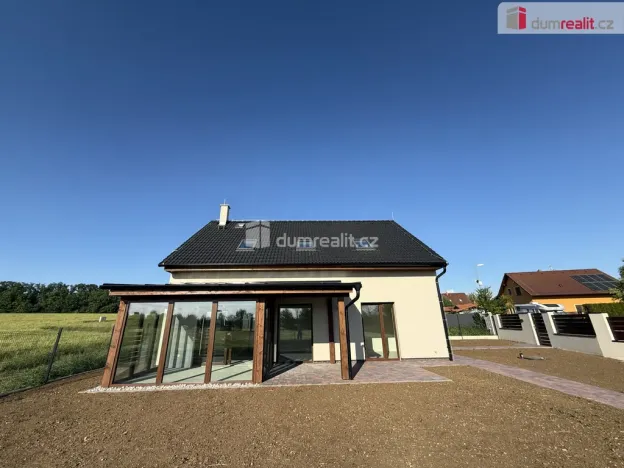 Prodej rodinného domu, Svárov, Pod Větrolamem, 155 m2