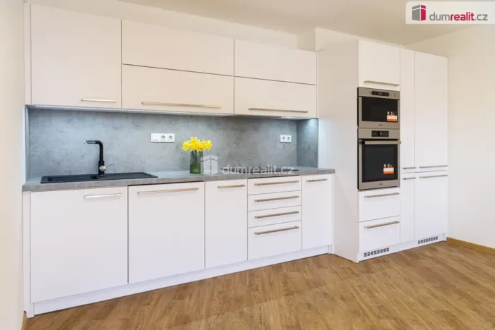 Prodej bytu 3+kk, Všemina, 80 m2