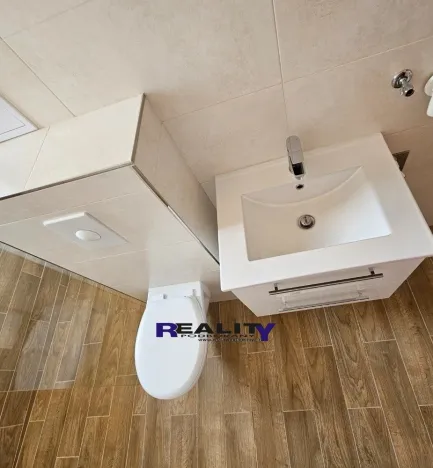 Prodej bytu 3+kk, Lubenec, 59 m2