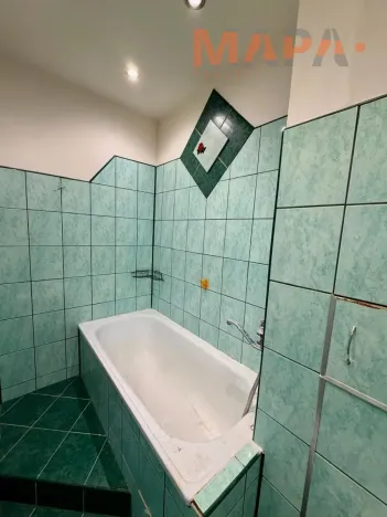Pronájem bytu 2+1, Kadaň, Chomutovská, 56 m2