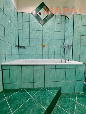 Pronájem bytu 2+1, Kadaň, Chomutovská, 56 m2