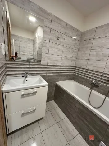 Pronájem bytu 3+1, Razová, 72 m2