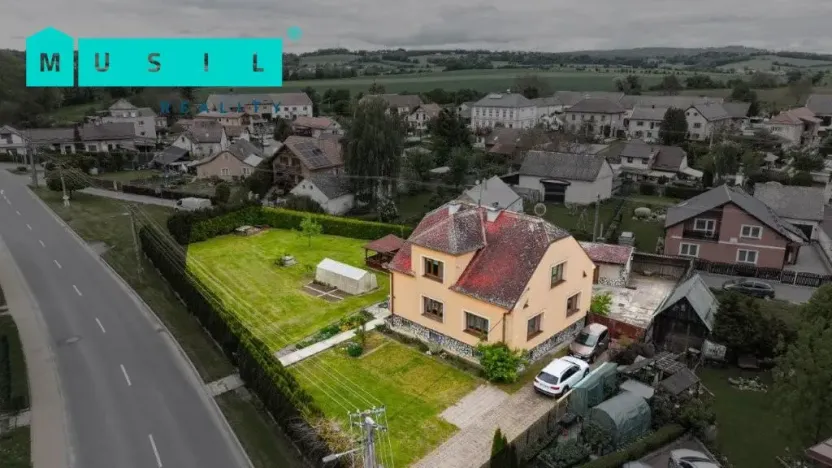 Prodej vícegeneračního domu, Medlov, 300 m2