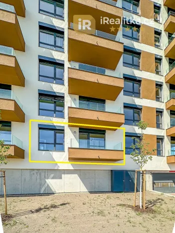 Pronájem bytu 2+kk, Praha - Černý Most, Arnošta Valenty, 35 m2