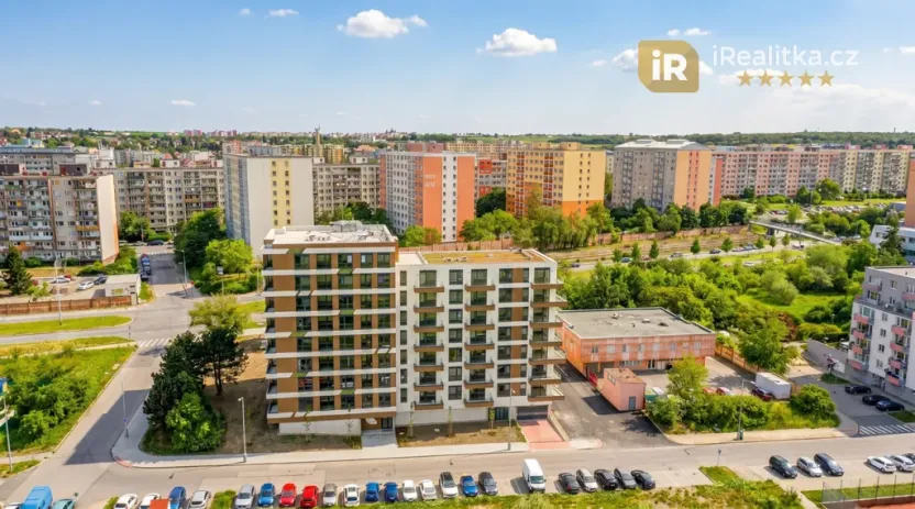 Pronájem bytu 2+kk, Praha - Černý Most, Arnošta Valenty, 35 m2