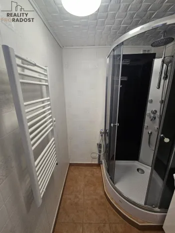 Prodej bytu 3+1, Krupka, Šeříková, 83 m2