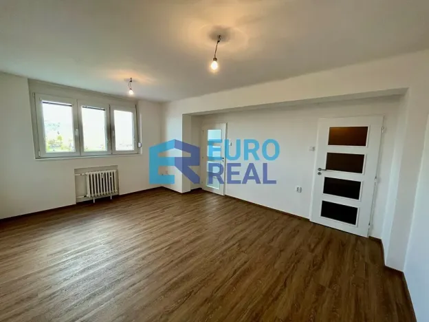 Pronájem bytu 2+1, Praha - Modřany, U zastávky, 55 m2