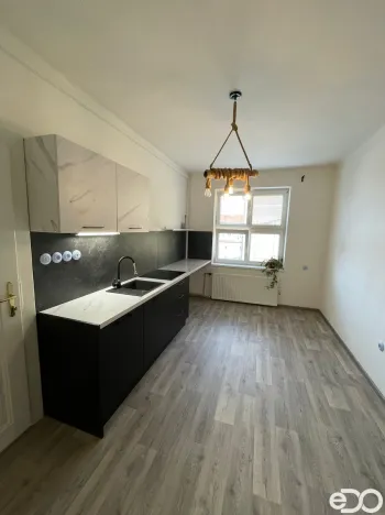 Pronájem bytu 3+1, Pardubice, náměstí Čs. legií, 96 m2