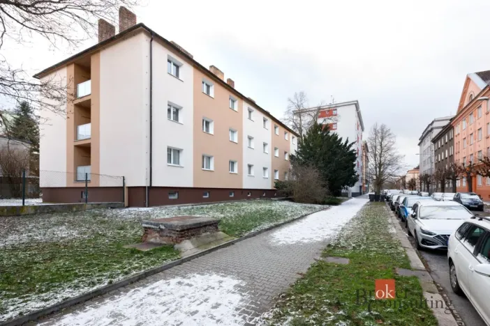 Pronájem bytu 1+1, Plzeň - Jižní Předměstí, Raisova, 30 m2