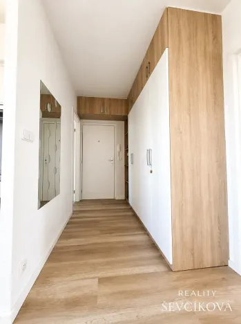 Pronájem bytu 3+kk, Hradec Králové, Severní, 58 m2