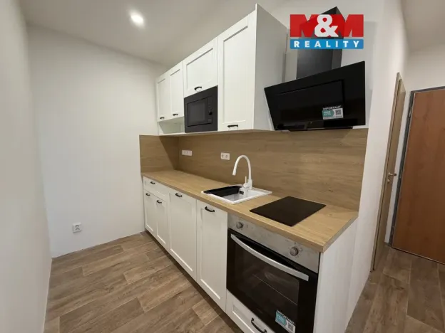 Pronájem bytu 3+1, Česká Lípa, Železničářská, 61 m2