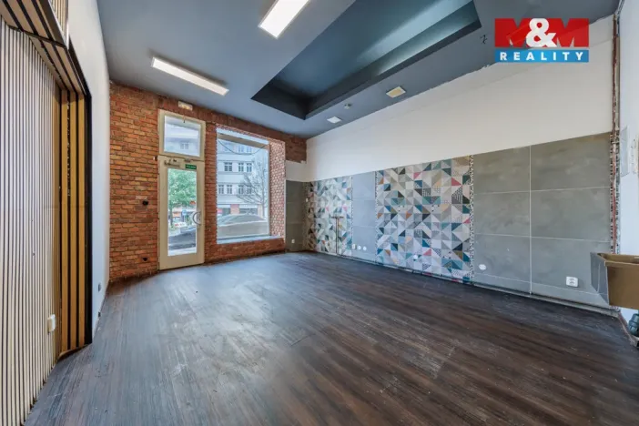 Pronájem obchodního prostoru, Karlovy Vary, Jaltská, 38 m2
