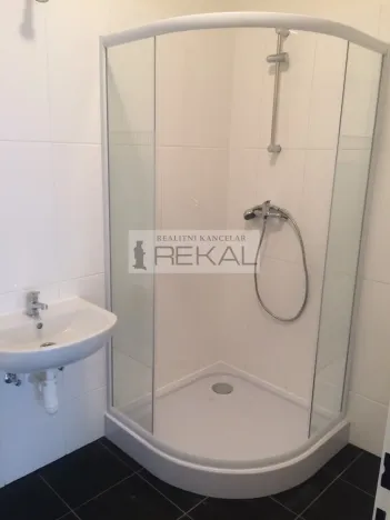 Pronájem bytu 2+kk, Praha - Smíchov, Kmochova, 48 m2