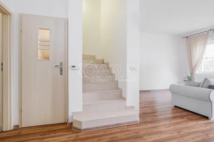 Pronájem rodinného domu, Nelahozeves - Lešany, Letní, 120 m2