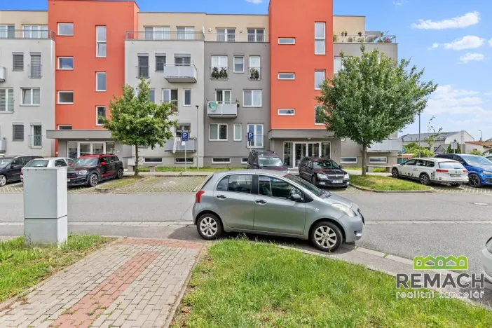 Pronájem bytu 2+kk, Staré Město, Tönisvorst, 50 m2