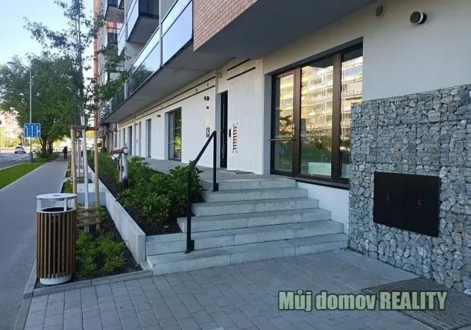 Pronájem bytu 2+kk, Praha - Kamýk, 46 m2