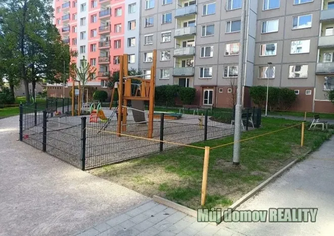 Pronájem bytu 2+kk, Praha - Kamýk, 46 m2