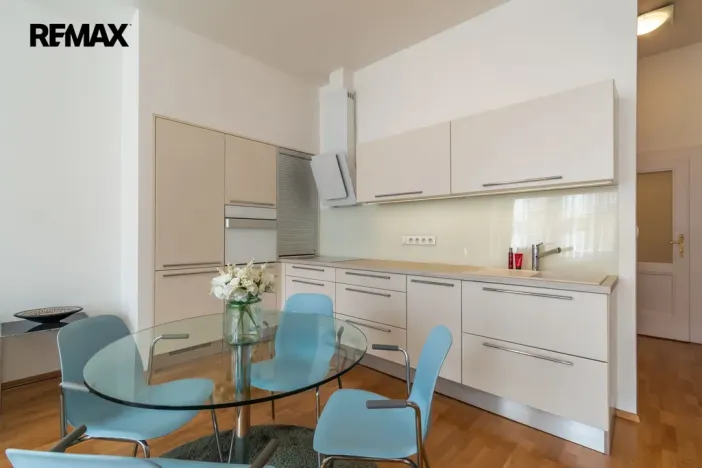 Pronájem bytu 2+kk, Praha - Staré Město, Haštalská, 63 m2