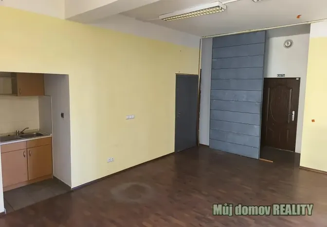 Pronájem kanceláře, Praha - Horní Počernice, 121 m2